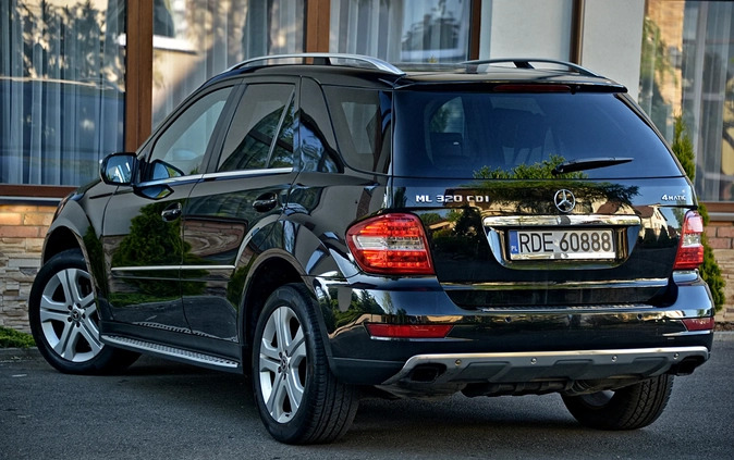 Mercedes-Benz ML cena 49999 przebieg: 330000, rok produkcji 2009 z Brzozów małe 781